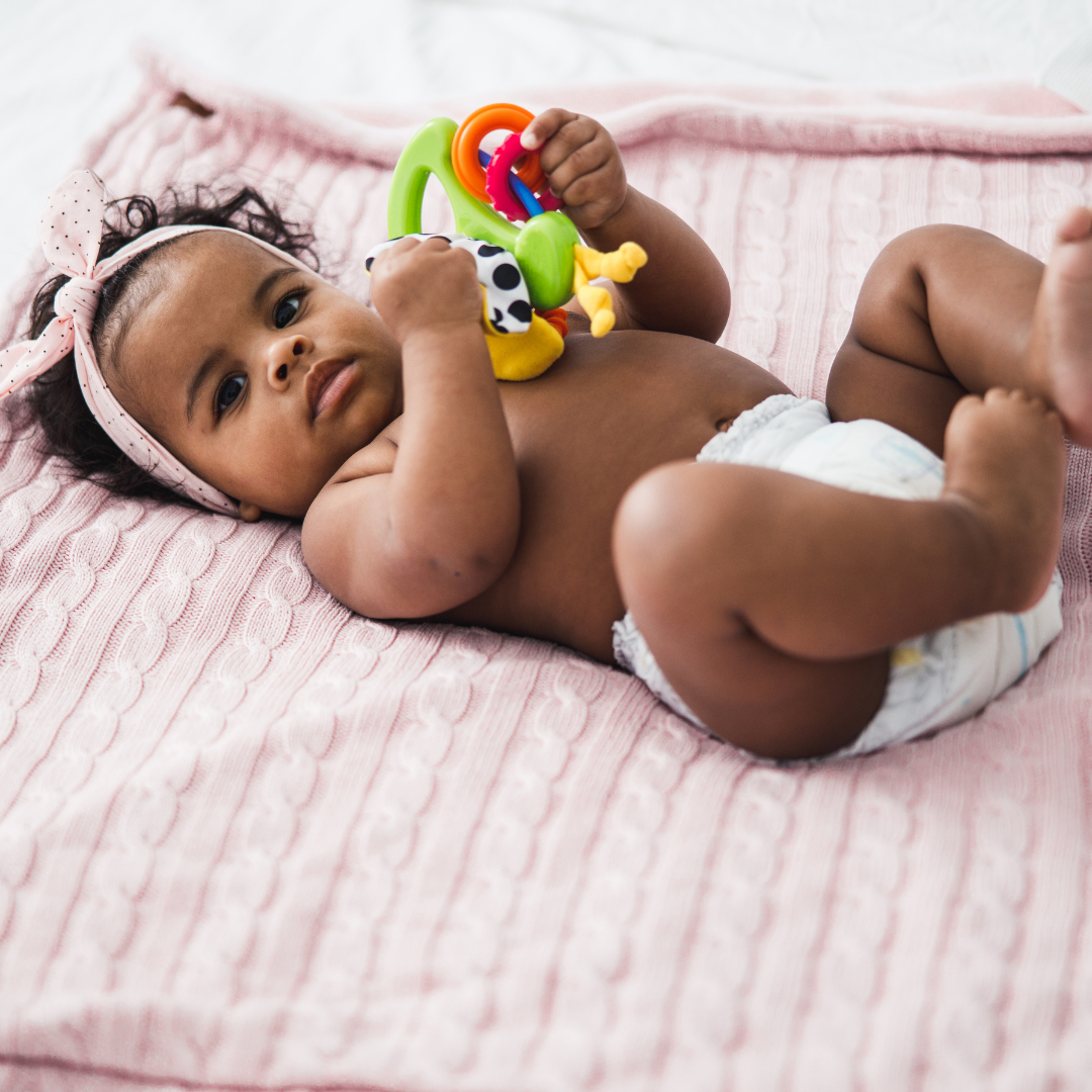 Frisés, Crépus : Quelle routine de soin pour les Cheveux Bébé ?